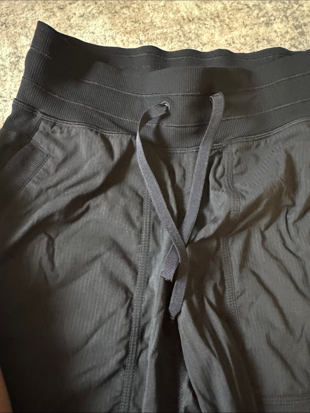 Lululemon dance studio Pants size 4 - Picture 3 of 9